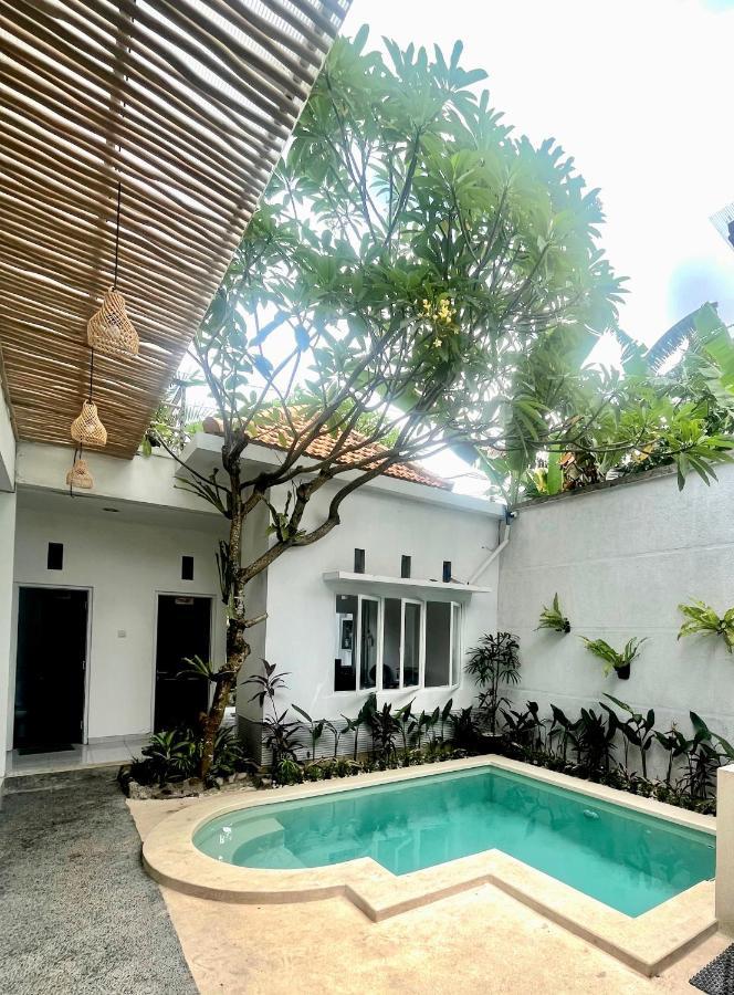 Best Canggu Hostel Экстерьер фото